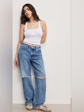 Good American Relaxed Distressed Blue Jeans NWT